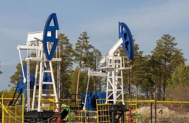 900人苹果30块1个1斤牛肉10多元电子pg西伯利亚-63℃小卖部:全村约(图26) 900人苹果30块1个1斤牛肉10多元电子pg西伯利亚-63℃小卖部:全村约(图26)