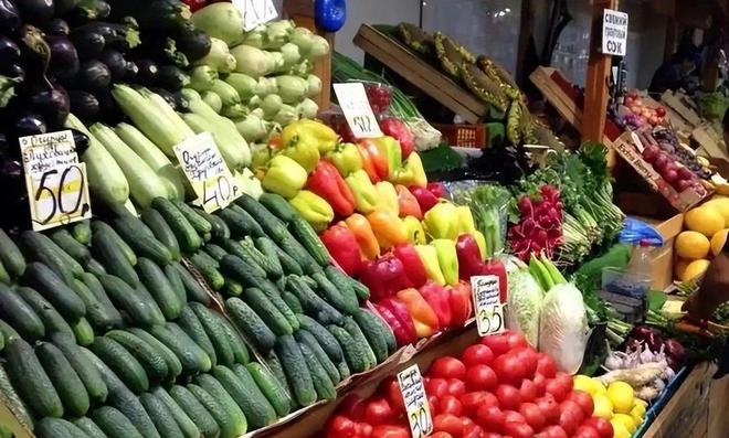 900人苹果30块1个1斤牛肉10多元电子pg西伯利亚-63℃小卖部:全村约(图3) 900人苹果30块1个1斤牛肉10多元电子pg西伯利亚-63℃小卖部:全村约(图3)