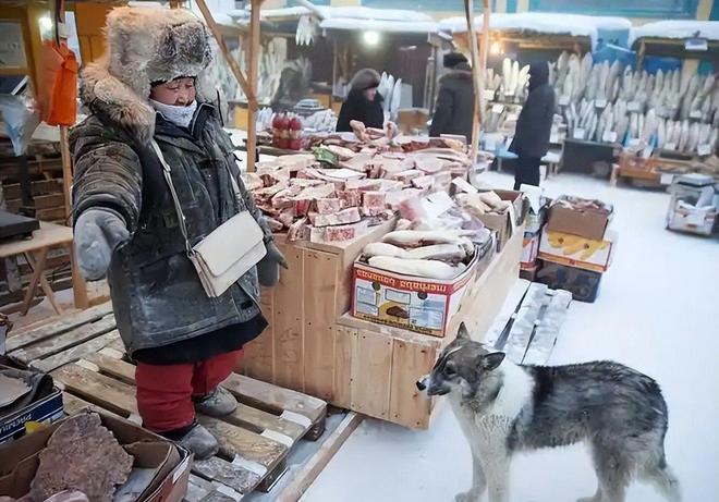 900人苹果30块1个1斤牛肉10多元电子pg西伯利亚-63℃小卖部:全村约(图4) 900人苹果30块1个1斤牛肉10多元电子pg西伯利亚-63℃小卖部:全村约(图4)