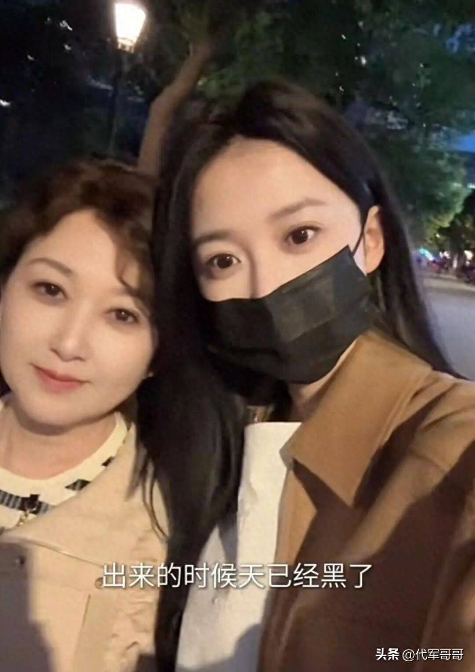 首出镜年轻漂亮像40岁抢着打扫卫生pg模拟器宣云晒上海豪宅潘玮柏岳母(图5)